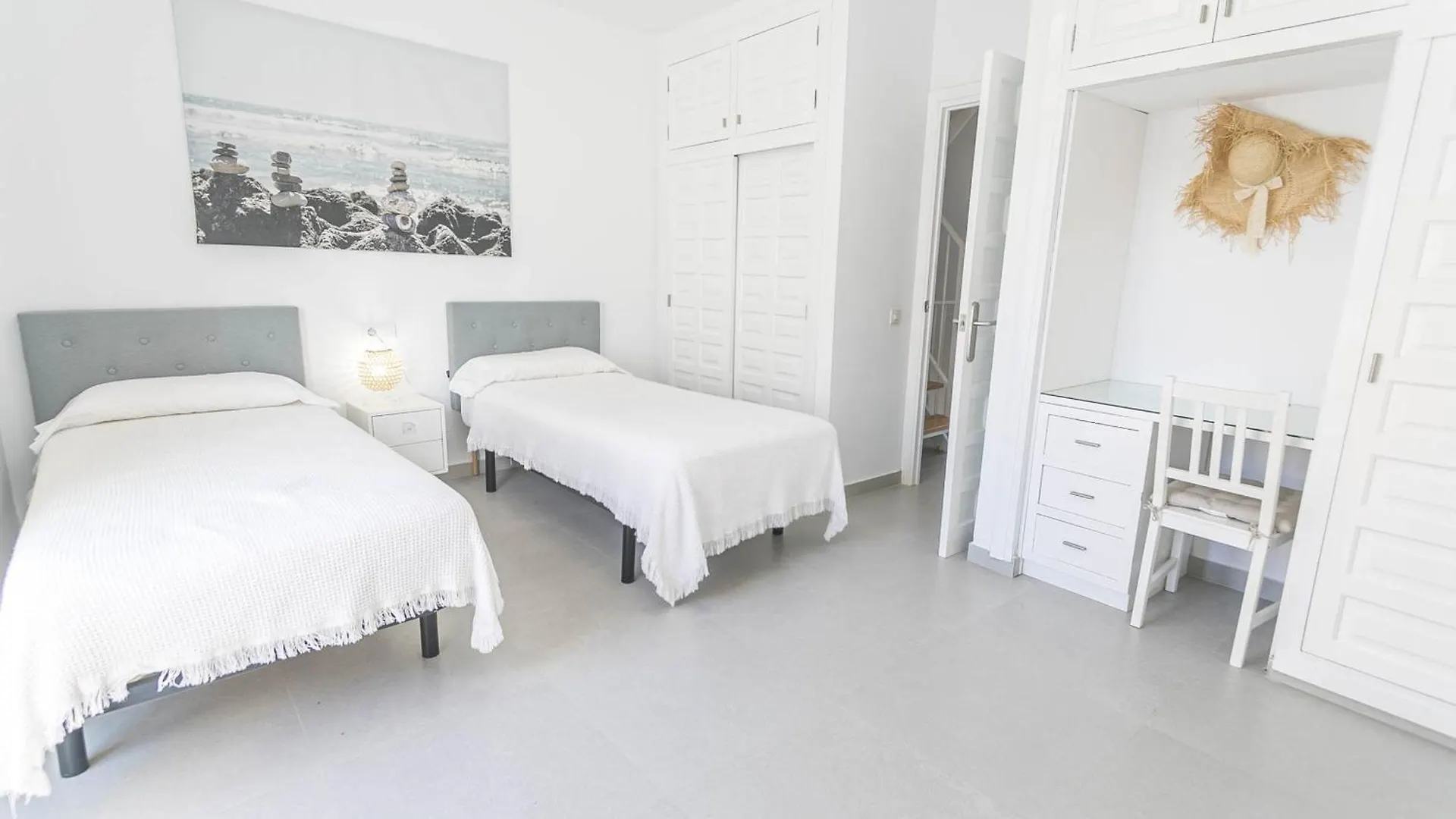 Casa Bajamar Con Piscina Villa Nerja Holiday home
