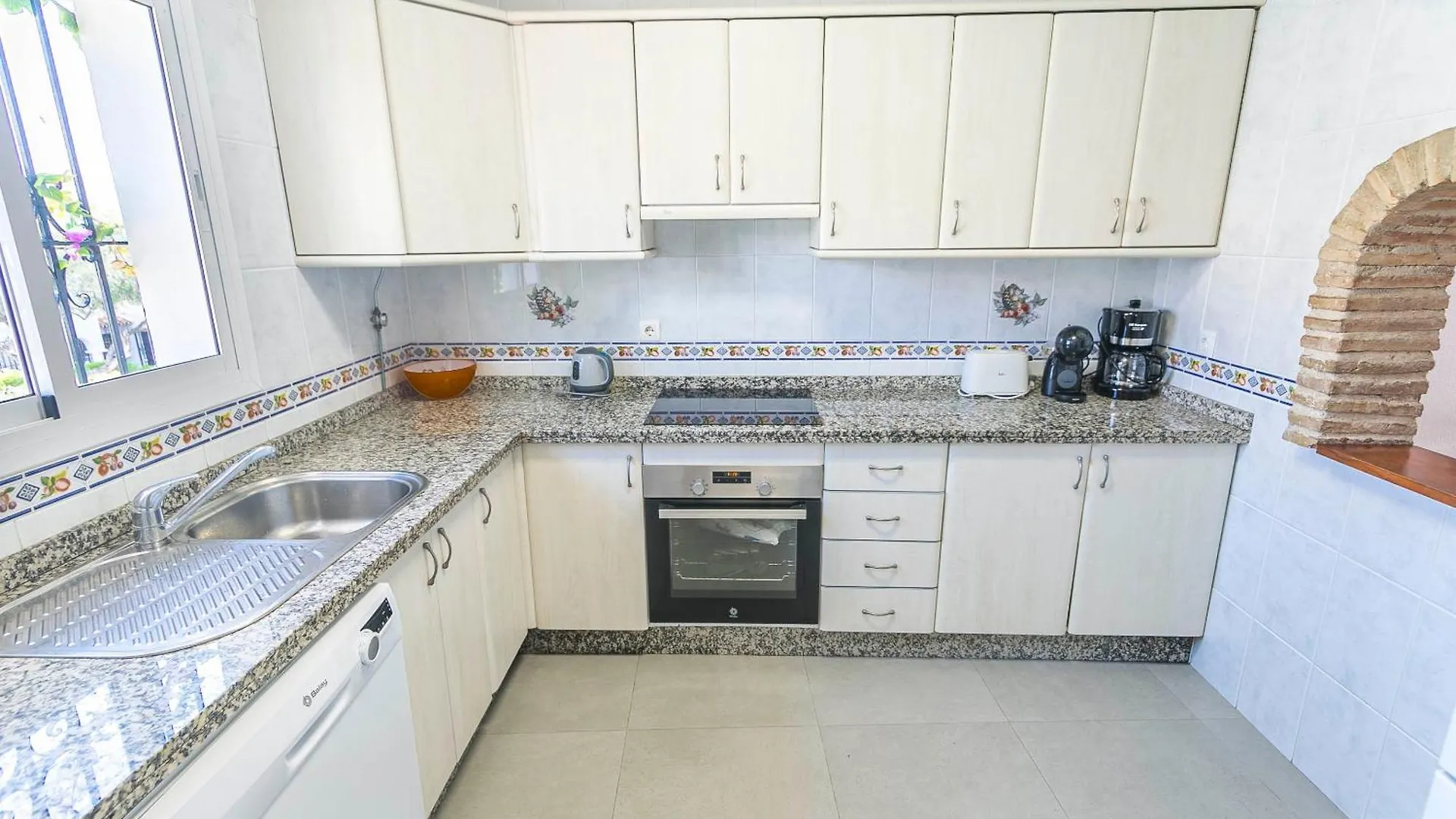 Casa Bajamar Con Piscina Villa Nerja Holiday home